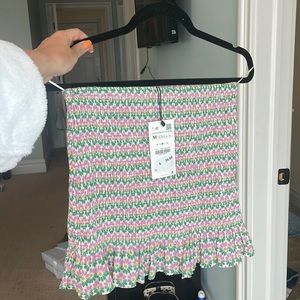 Zara mini floral skirt that is part of a set
